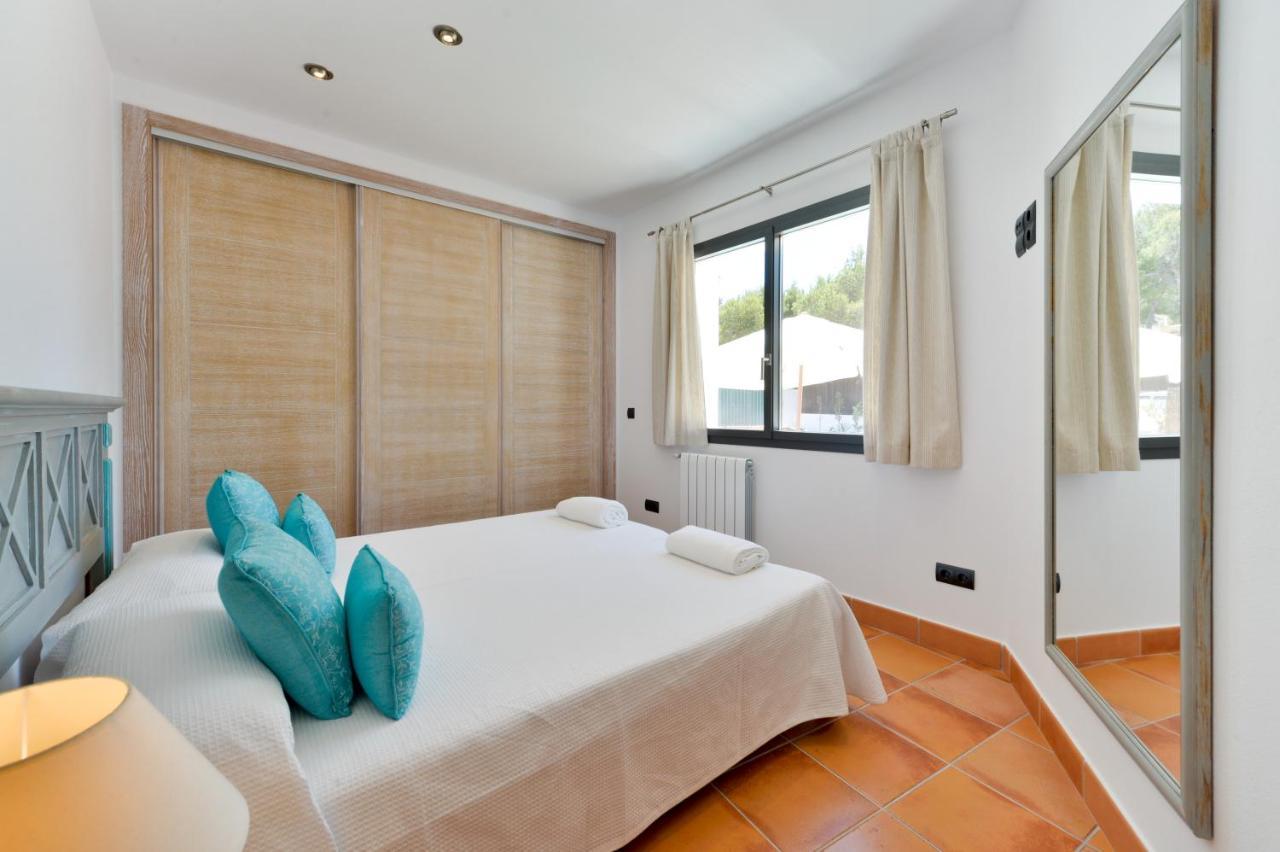 New Villa With Pool 19 Mins From Ibiza Town Cana Claraサンタ・エウラリア・デス・リウ エクステリア 写真